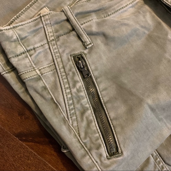 Calvin Klein Jeans - Picture 7 of 8